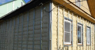 Утепление домов ППУ в Верхней Пышме | Уральская Полимерная Компания – от 803 руб. за м²